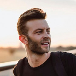 Дмитрий Кузнецов